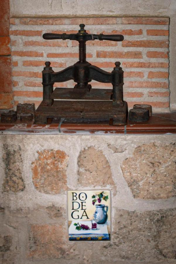 Casa Rural La Bodega, Ofrece Cata De Vino Gratis Horche Екстер'єр фото