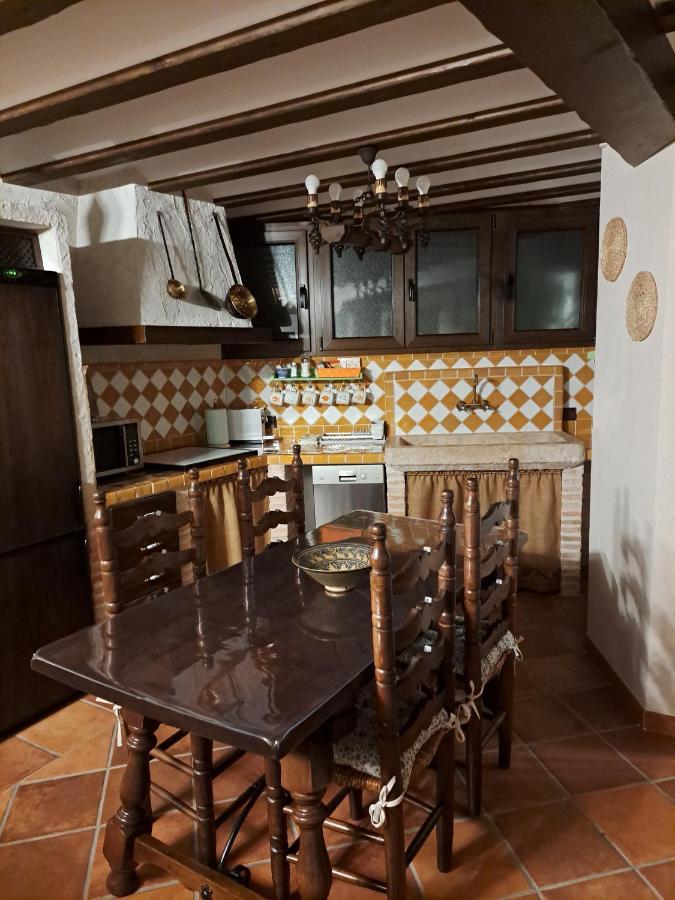 Casa Rural La Bodega, Ofrece Cata De Vino Gratis Horche Екстер'єр фото