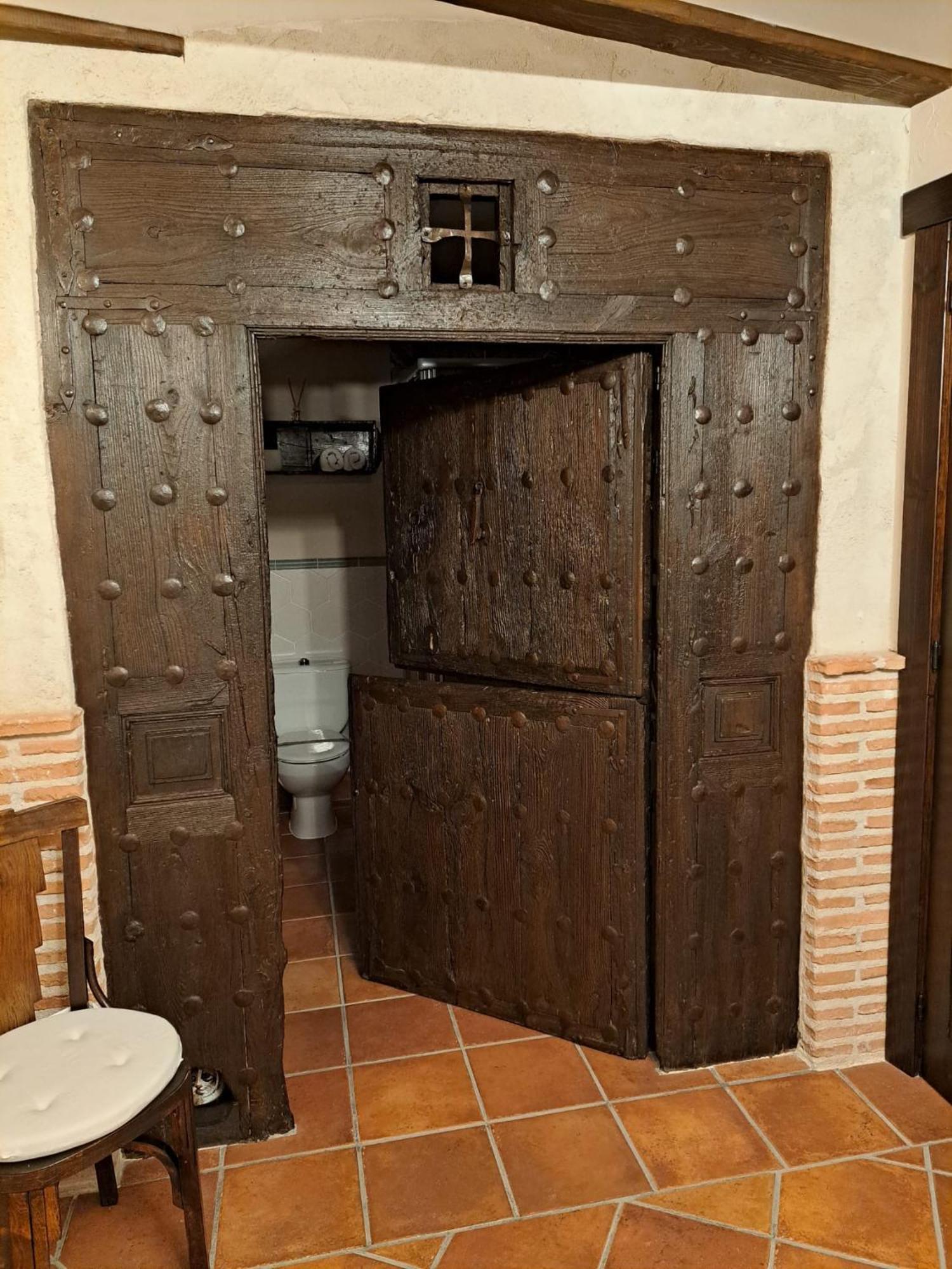 Casa Rural La Bodega, Ofrece Cata De Vino Gratis Horche Екстер'єр фото